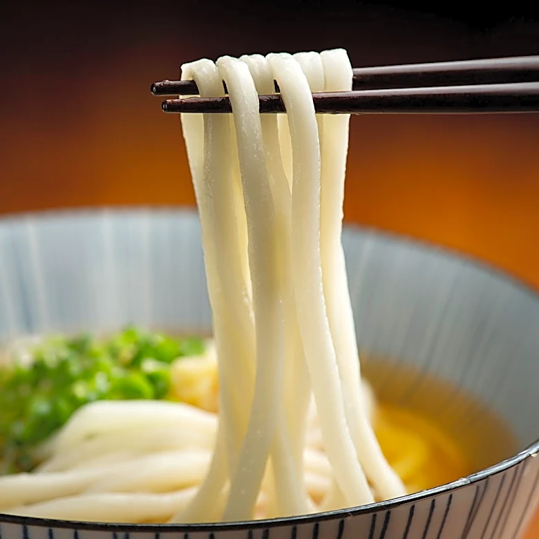 Udon Billionaire Aims to Establish Thick Noodles as Global Fast-Food Staple in U.S.