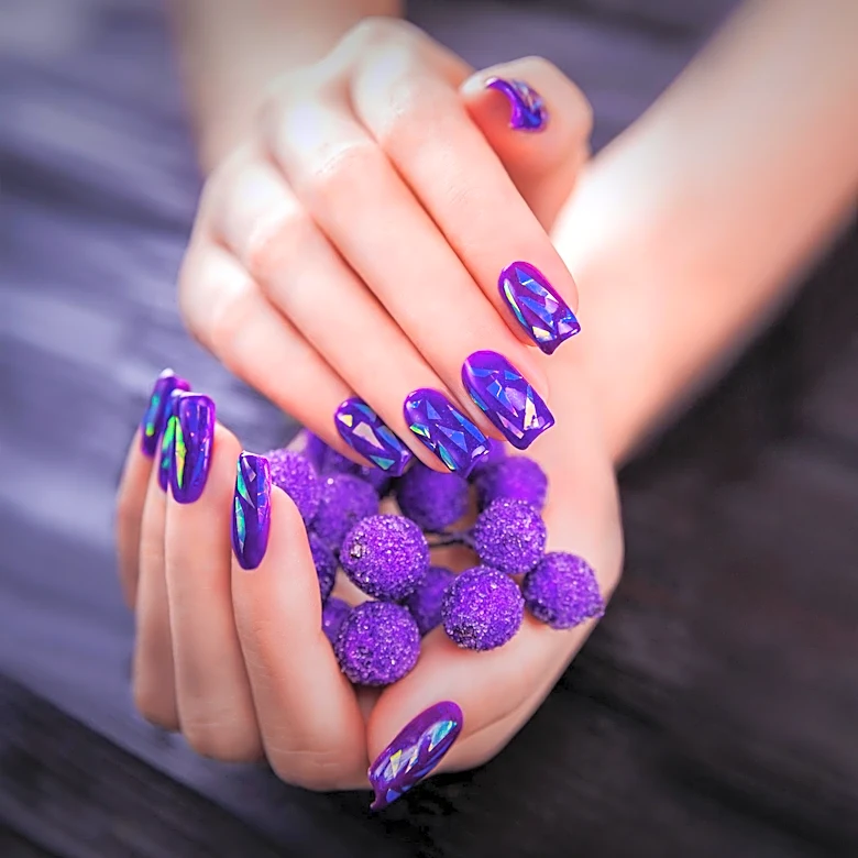 Syrup Nails Emerge as Softer, Glossier Alternative to Jelly Nails in Beauty Trend