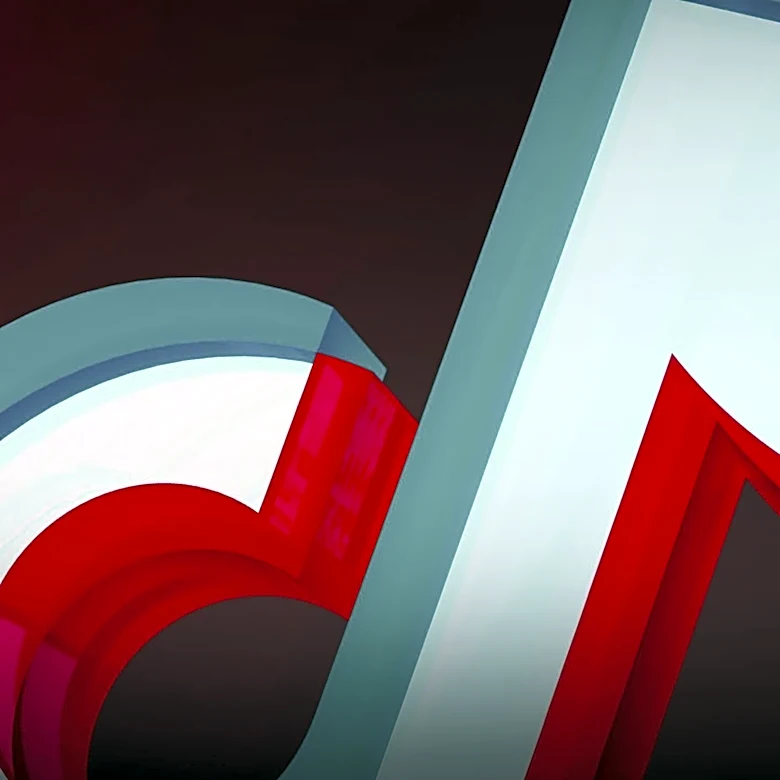 TikTok Trend 'Voicemaxxing' Encourages Men to Deepen Voices for Perceived Attractiveness, Raises Concerns About Misinformation and Health Risks