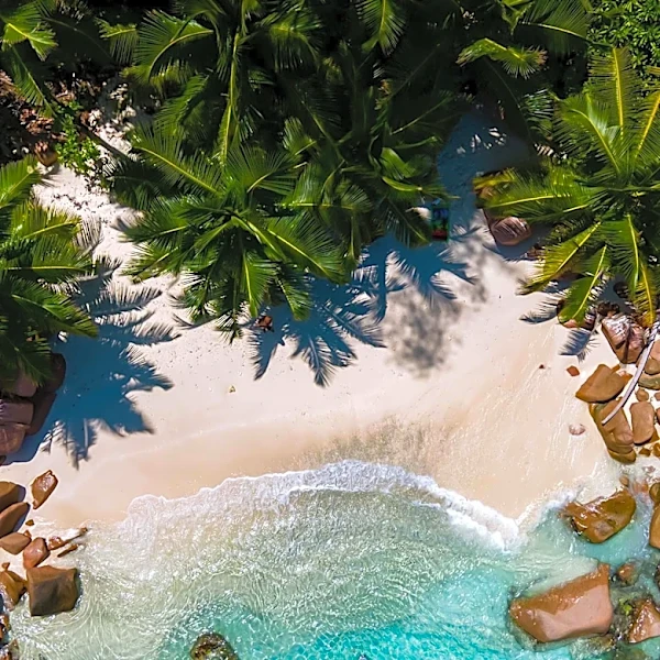 U.S. Lake Beaches Offer Ocean-Like Getaways Across Multiple States