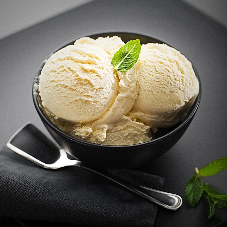 CNET Reviewer Praises Ninja Creami as Preferred Frozen Dessert Maker Over Newer Models