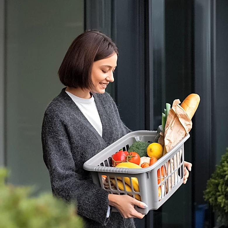 DoorDash Seeks Remote Senior Associate for Food Access Initiatives with Competitive Compensation