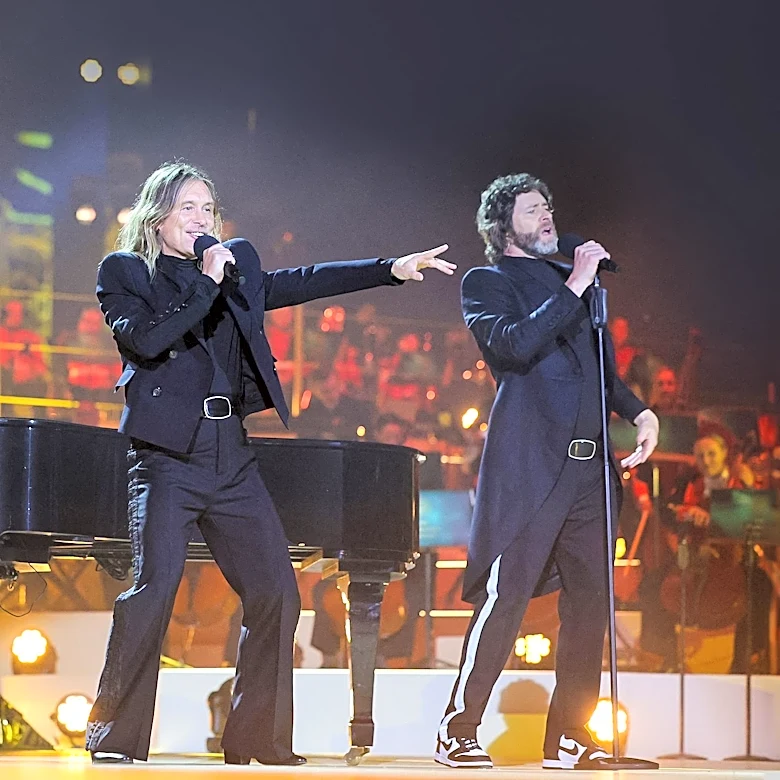 Chappell Roan Joins Noah Kahan for Duet at Rose Bowl Concert