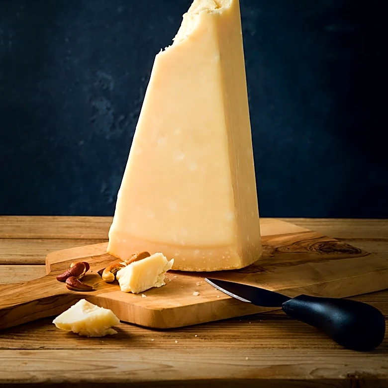 Social Media Falsely Claims Extreme Heat Threatens Parmigiano Reggiano Cheese and Bank