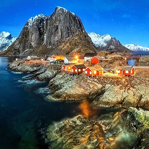 Tromsø Northern Lights Tour Requires Passport for Potential Cross-Border Travel