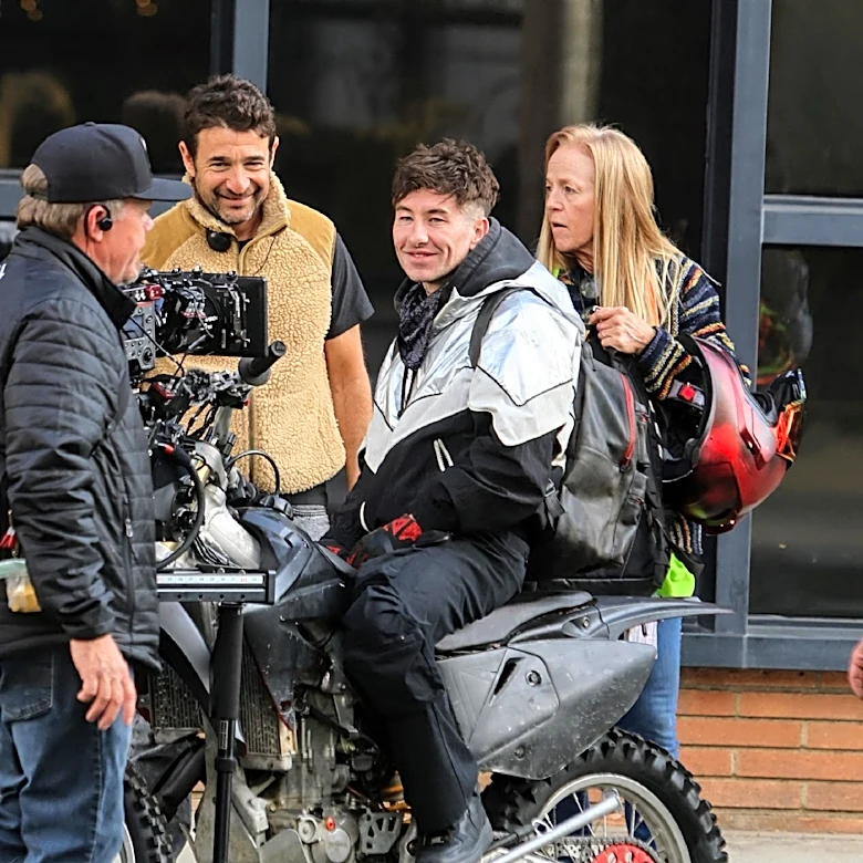Actors on Set Use Secret Code 'Ten-One' for Bathroom Breaks