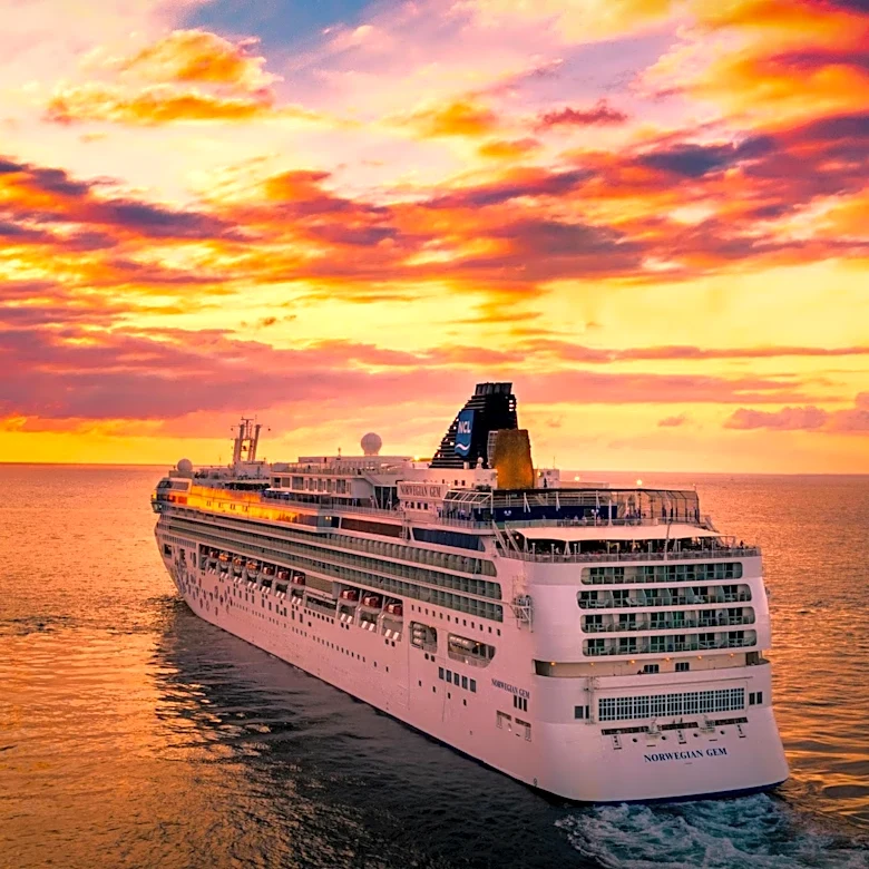 Hedge Funds Increase Holdings in Norwegian Cruise Line Amidst Post-COVID Rebound Efforts