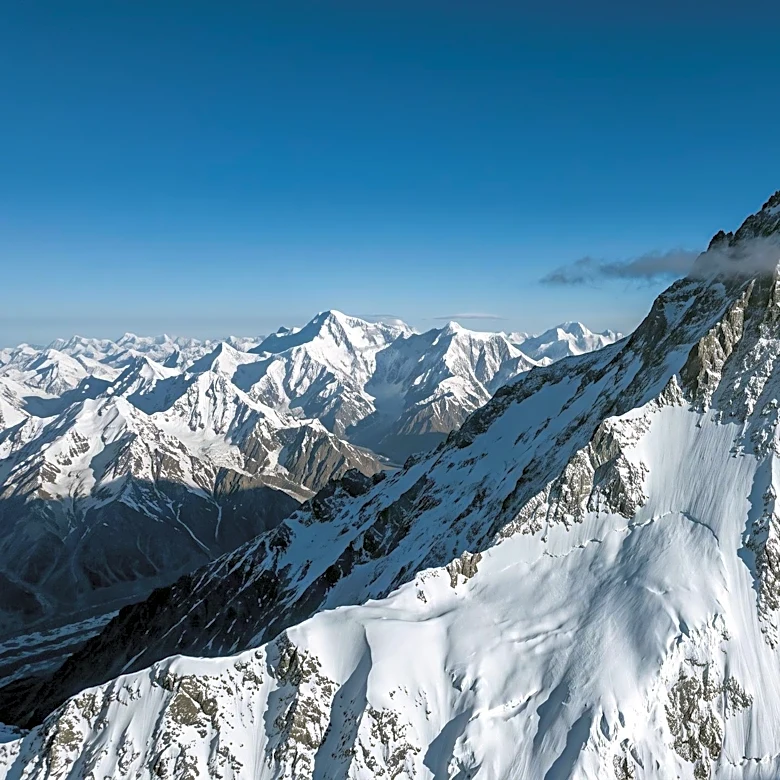 U.S. Climber Sarah Mallory Geis's Body Recovered from Broad Peak Avalanche