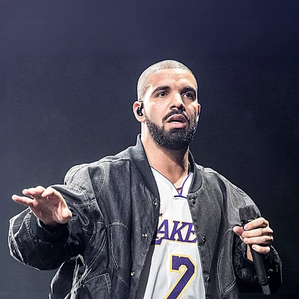 Drake Attends Ella Langley Concert in North Little Rock, Arkansas