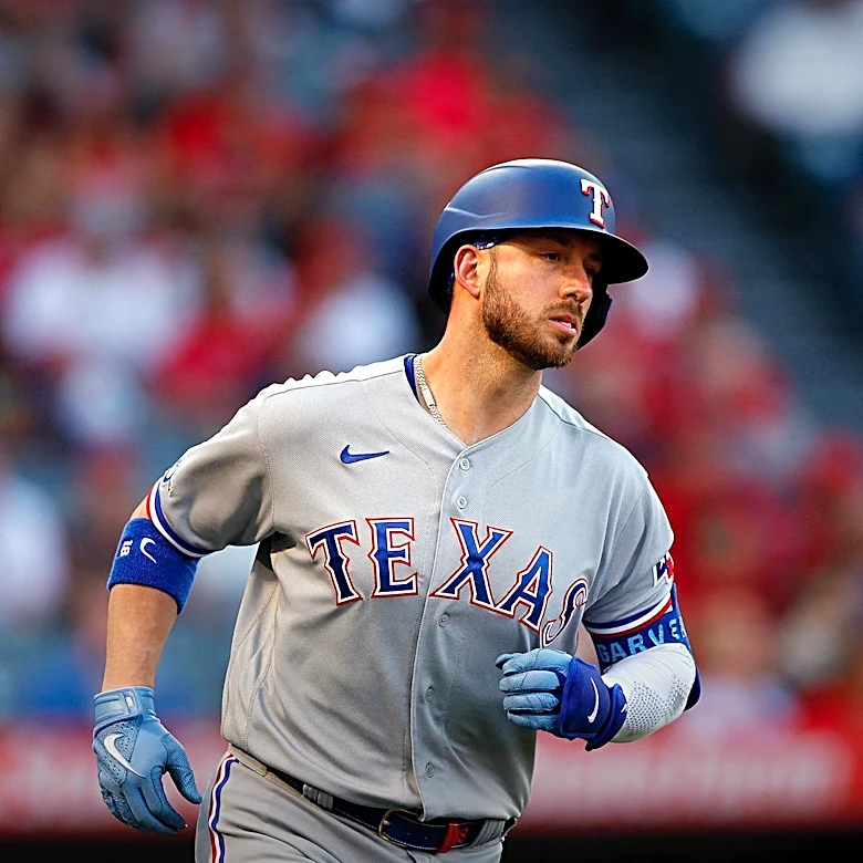 Texas Rangers Defeat Los Angeles Angels 2-1 in 10th Inning Thriller