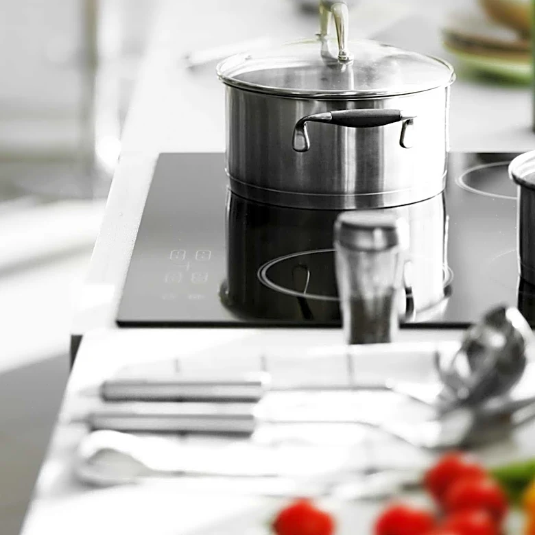 Homeowner Swaps Gas Cooktop for Induction, Citing Precision, Speed, and Easy Cleanup