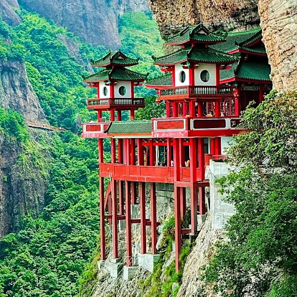 Furong Ancient Town in Hunan, China, Recognized as a Unique Tourist Destination