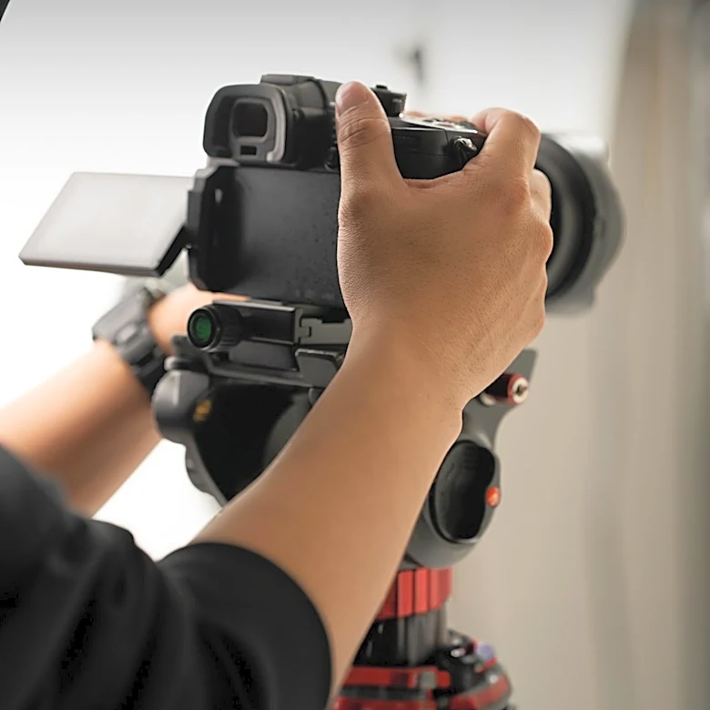 Sports Videographer Expresses Frustration Over Vertical Video Trend and Composition Challenges