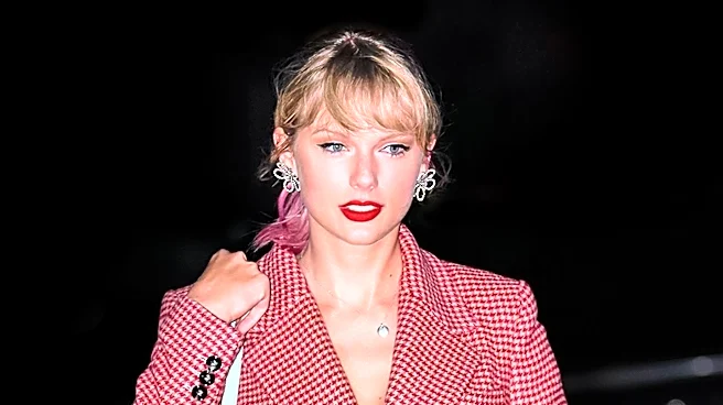 Jenna Bush Hager Quotes Taylor Swift in Family Vacation Post Featuring Laura Bush