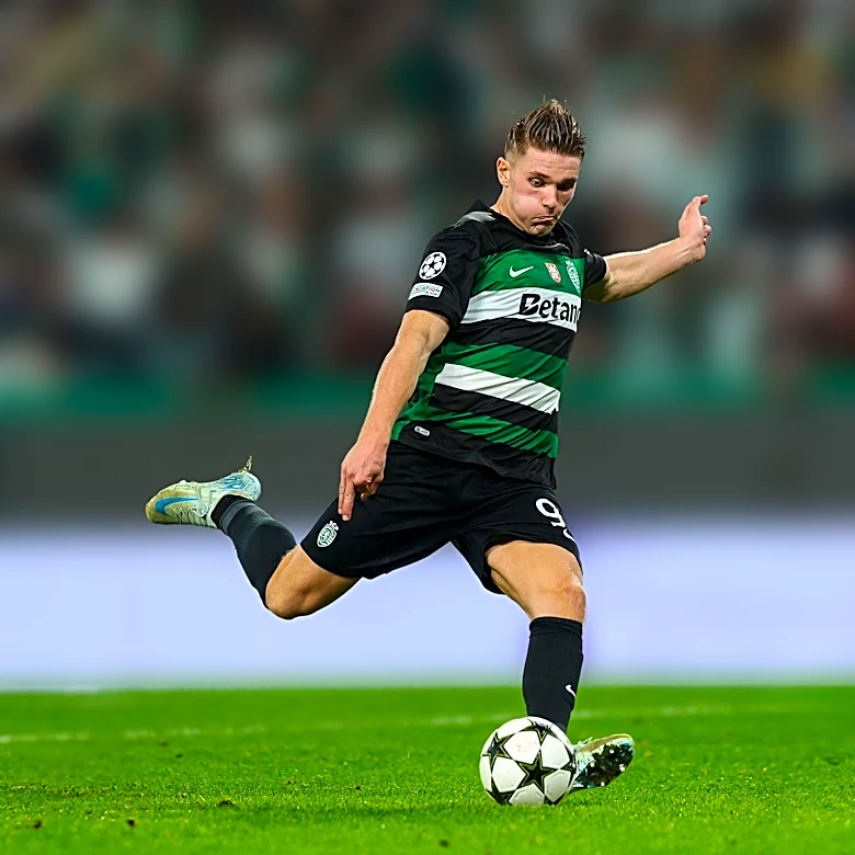 Barcelona's Sporting Director Deco Reportedly Pursuing Sporting Lisbon Defender Gonçalo Inácio