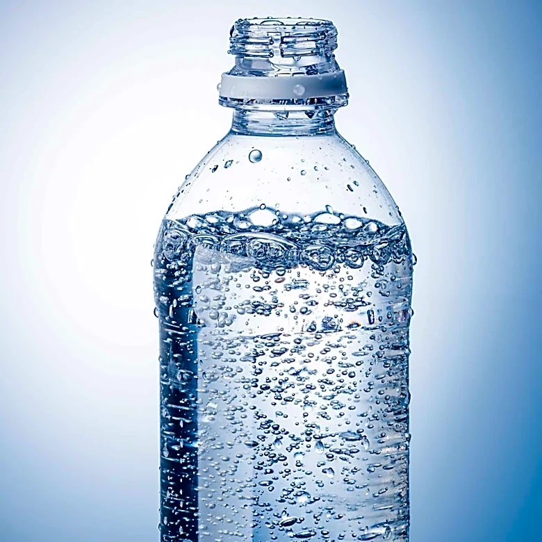Roam Introduces Portable Carbonating Bottle for On-Demand Sparkling Water