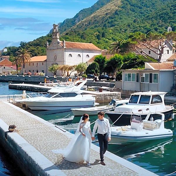 Love Island U.K. Stars Molly Smith and Tom Clare Marry in London and Majorca