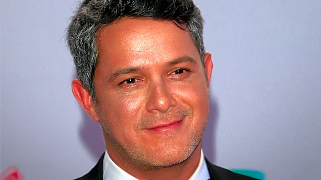Stephanie Cayo Denies Pregnancy Rumors Following Photo with Alejandro Sanz