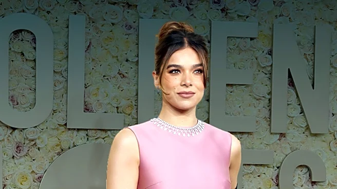 Hailee Steinfeld to Star in Romantic Comedy 'Voicemails for Isabelle'