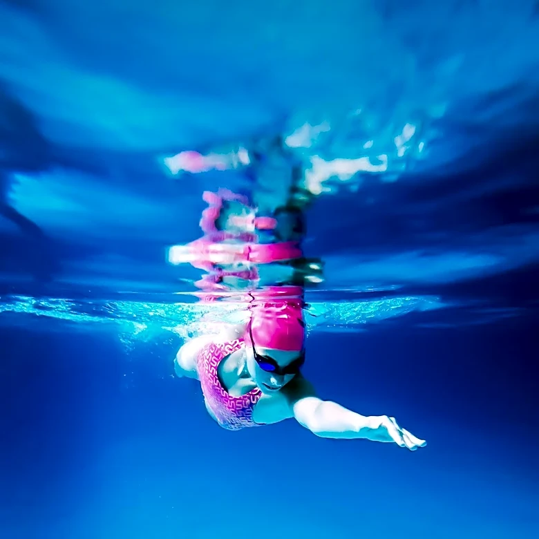 Mollie O'Callaghan Achieves Olympic Record, Becomes Global Swimming Star
