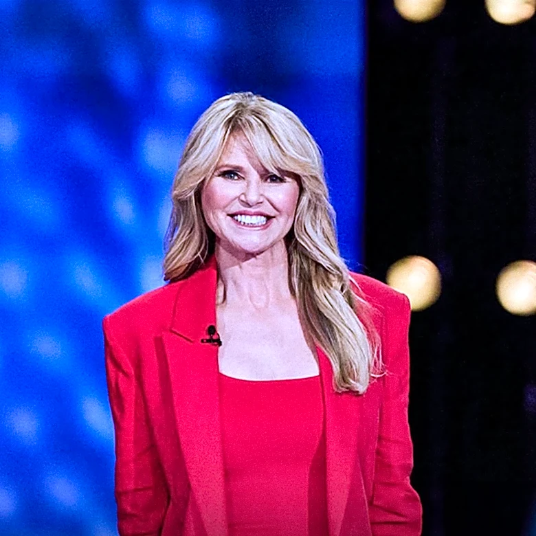 Supermodel Christie Brinkley Adopts Vegan 'Organic Garden Rainbow Diet'