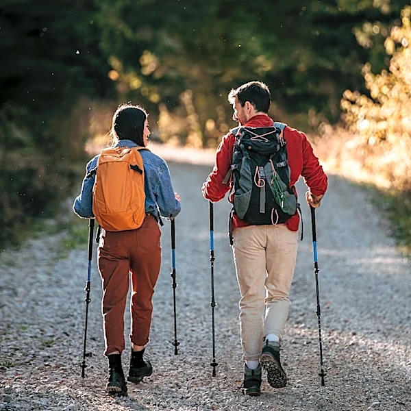 Appalachian Trail Thru-Hikers Navigate Unwritten Rules and Gear Choices