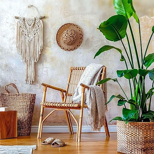 Cottagecore Decor Trend Emphasizes Vintage Charm and Natural Elements