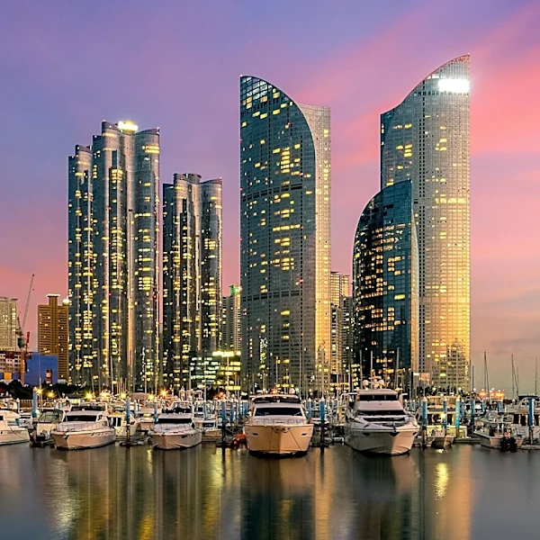 Busan Metropolitan Government Plans to Become International Marine Business Hub