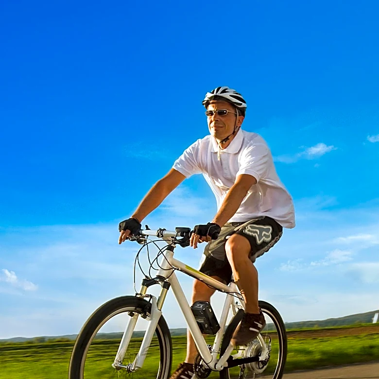 Cycling Offers Significant Health Benefits and Versatility for Fitness Enthusiasts