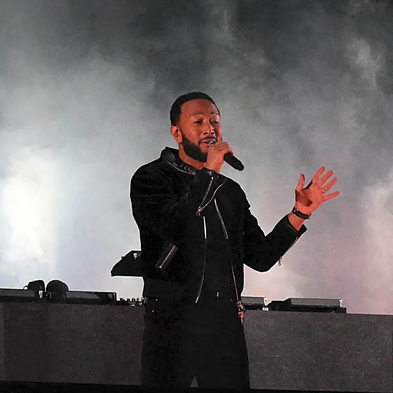 Saracen Casino Resort Hosts John Legend and Johnny Gill, Drawing Regional Crowds