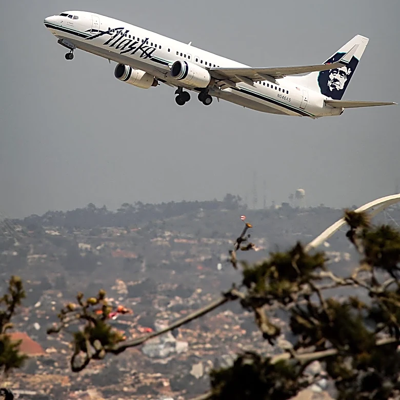Alaska Air Group Faces Downgrades Amidst Broader Industrial Sector Pressure