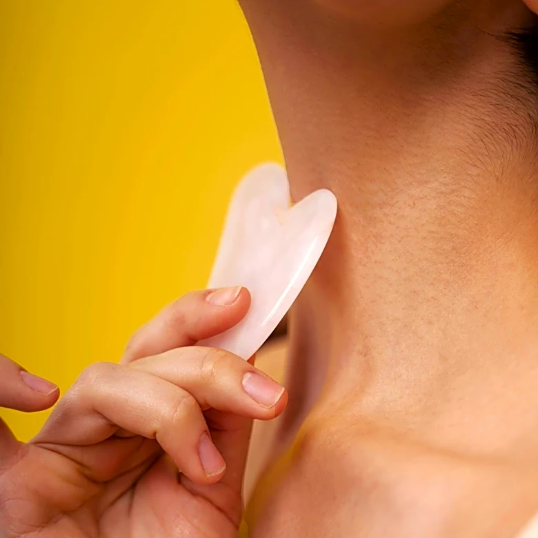 Skin Cycling: A Skincare Method Balancing Active Ingredients and Recovery