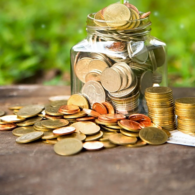 Compound Interest: The Engine of Long-Term Retirement Savings Growth
