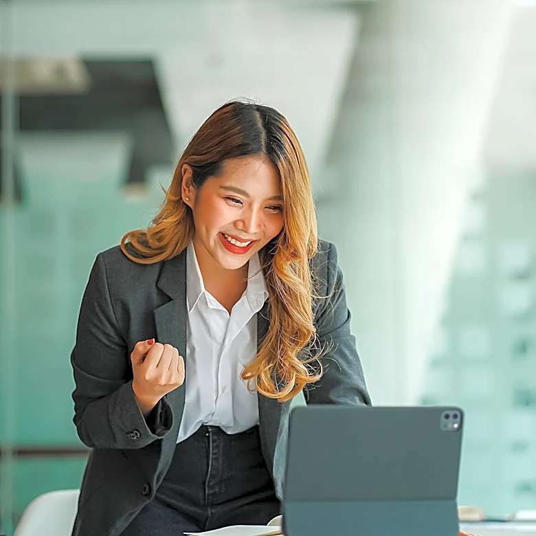 MedeAnalytics HR Team Leverages AI to Streamline Performance Management