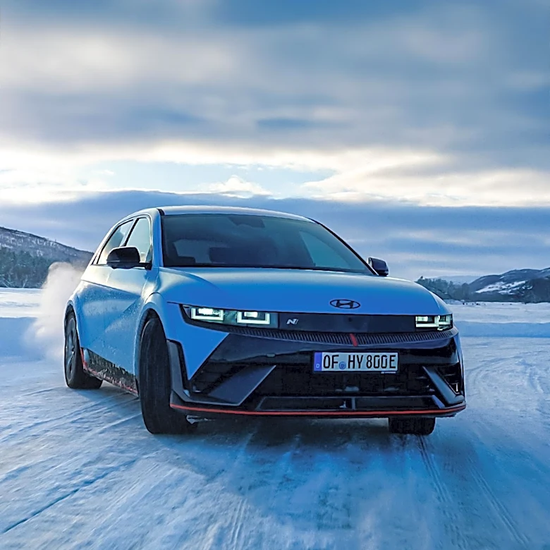 Sodium-Ion Batteries Offer Promising Benefits for Automotive Applications, Especially in Cold Climates