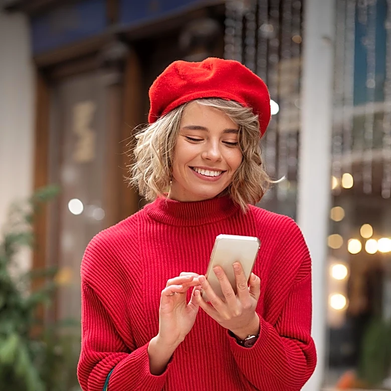 Retailers Adopt Omnichannel Strategies to Enhance Customer Experience and Operational Efficiency
