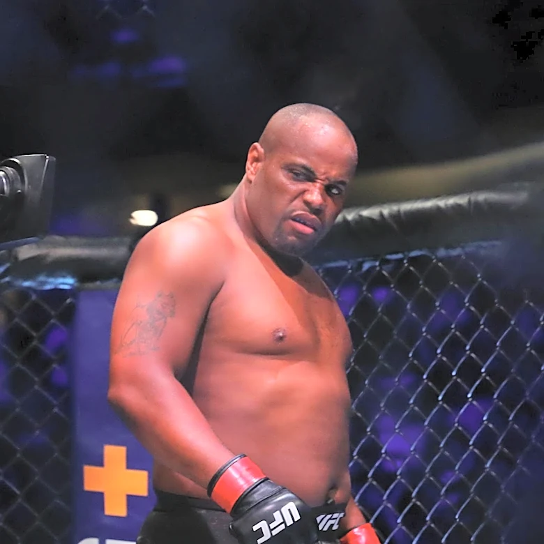 Daniel Cormier Advises Tom Aspinall to Remain with UFC for Financial and Legacy Benefits