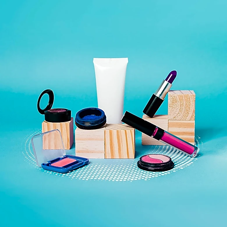 U.S. Cosmetic Regulation Significantly Strengthened by MoCRA, Mandating New Compliance Obligations for Industry