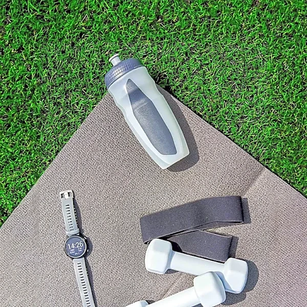 Fitbit Charge 6 Offers Real-Time Heart Rate Monitoring with Gym Equipment Integration