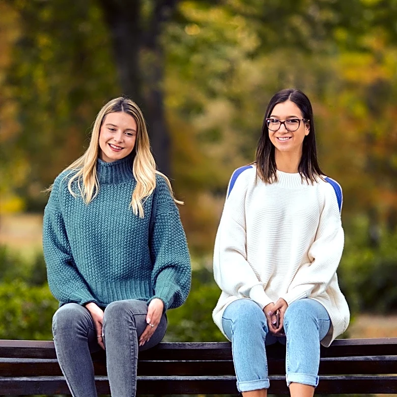 Gen Z Founders Achieve $8.5 Million Valuation for 'Hot Girl Pickles' Through Niche Branding and Social Media Engagement