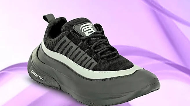 Nike Releases Zoom Skylon 11 in "Black/Light Magenta" Colorway