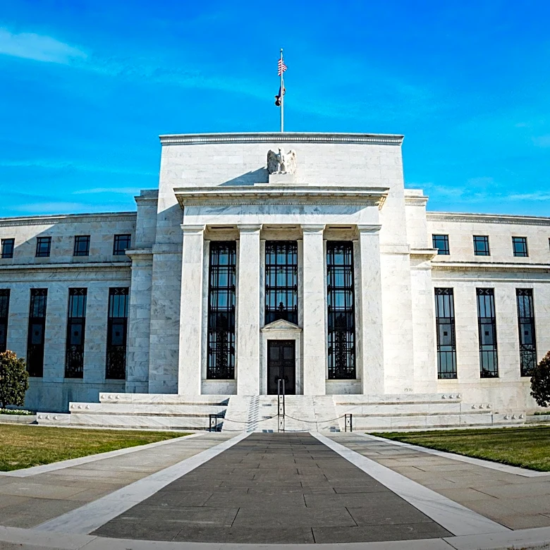 Economist David Rosenberg Warns U.S. Economy More Fragile Than Appears, Predicts Fed Rate Cut