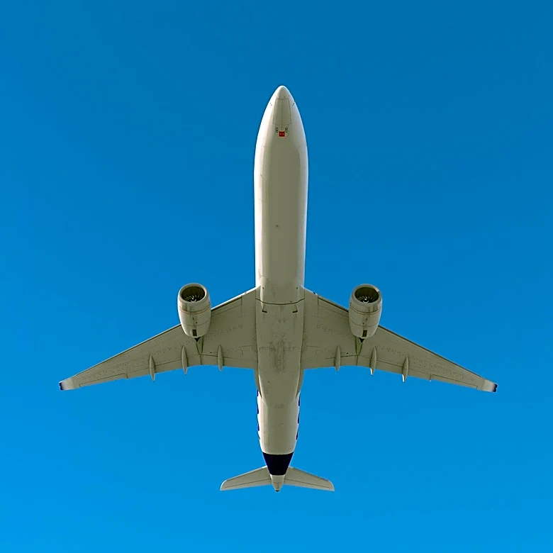 Airlink Passenger Jets Perform Controversial Low Flyby Over South African Stadium, Sparking Safety Debate