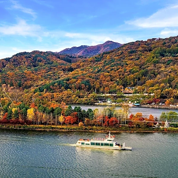 Whitewater, Wisconsin, Prepares for Fall Tourism with 'Second Salem' Spirit Tour and Outdoor Activities