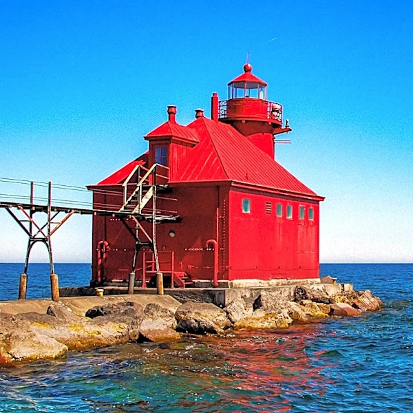 Grand Haven, Michigan, Highlights Waterfront Attractions and Lifestyle Benefits