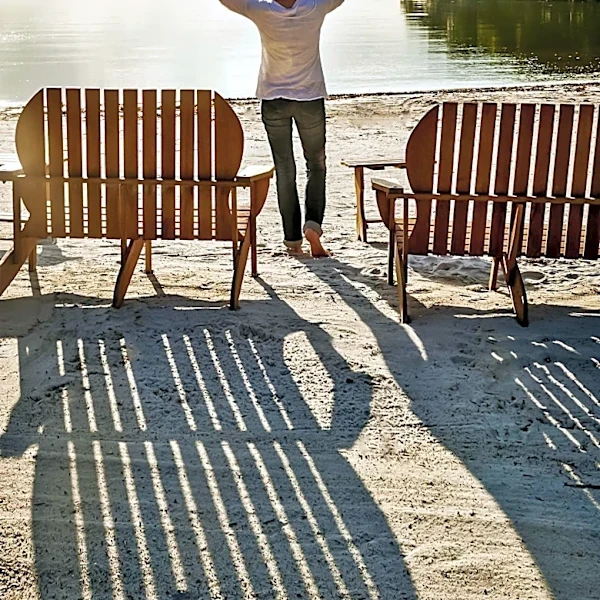 Digital Detox Retreats Offer Phone-Free Weekends for Cognitive Benefits
