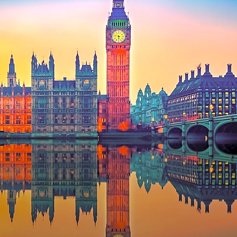 London Offers Diverse Hotel Stays and Iconic Landmarks for Visitors