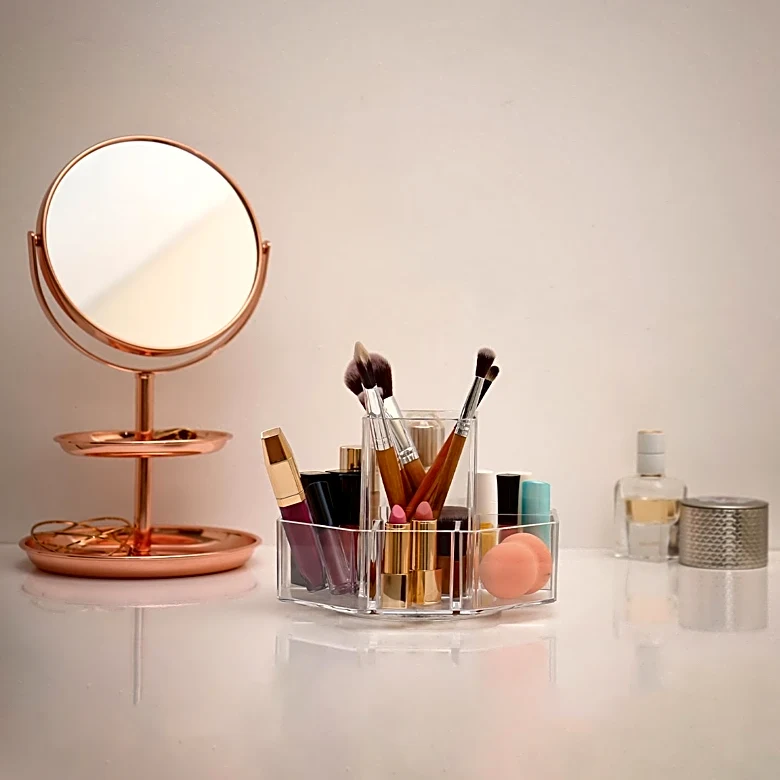 Laifen Introduces New Beauty-Tech Gadgets, Including Smart Vanity Mirror with Radar Sensor