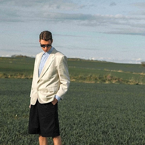 Thom Browne Unveils Fall 2026 Campaign 'Homeward' in Scotland, Emphasizing Textile Heritage