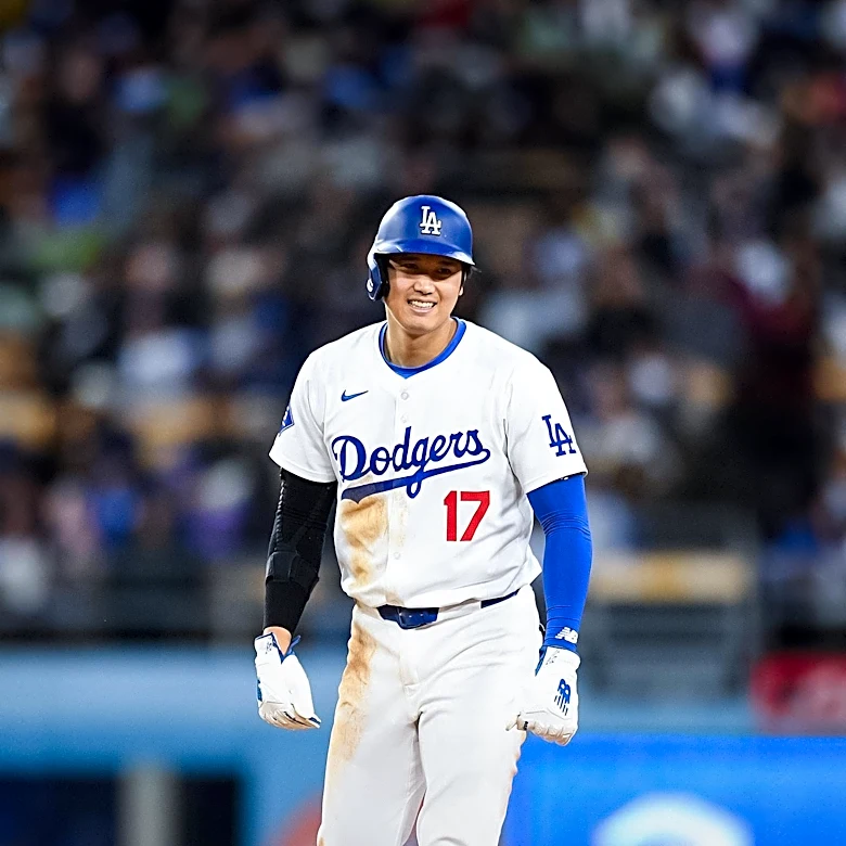 Dodgers' Shohei Ohtani Raises Injury Concerns After Striking Out Four Times in Loss to Cardinals